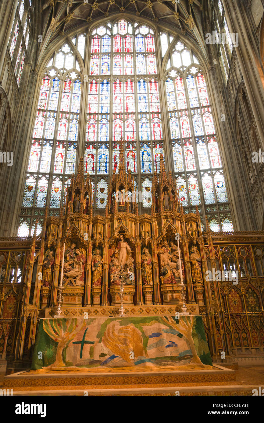 El presbiterio de la catedral de Gloucester, Gloucester, Gloucestershire, Inglaterra, Reino Unido. Foto de stock