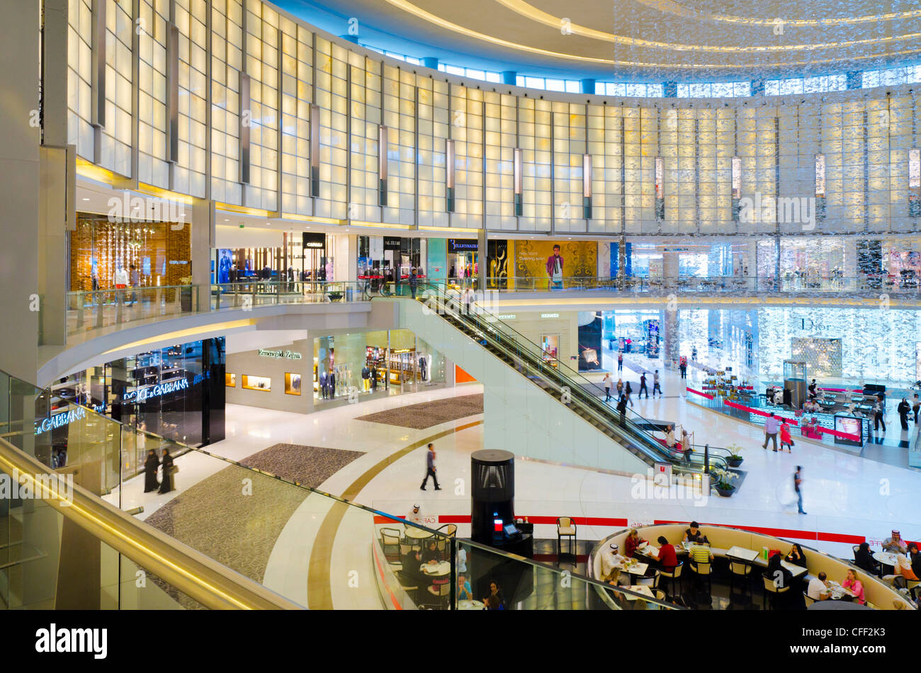 La avenida de la moda, Dubai Mall, Dubai, Emiratos Árabes Unidos, Oriente Medio Foto de stock