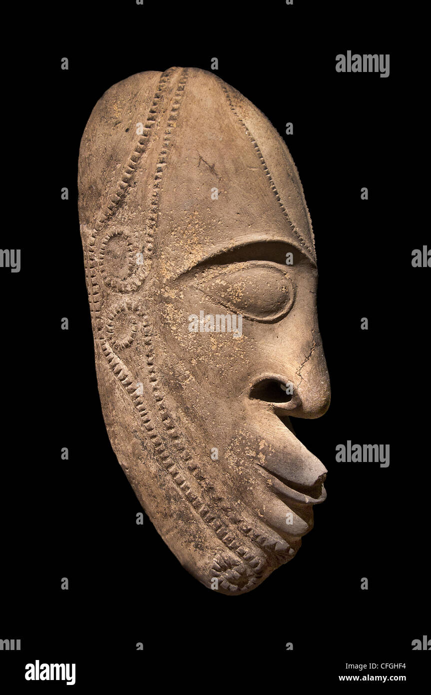 Máscara Vanuta al norte de la isla de Ambrym siglo 18 Islas Salomón Foto de stock