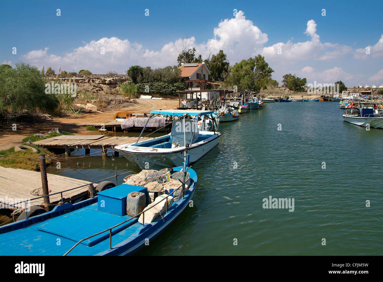 Puerto de Potamos cerca de Agia Napa, Chipre, Europa Foto de stock