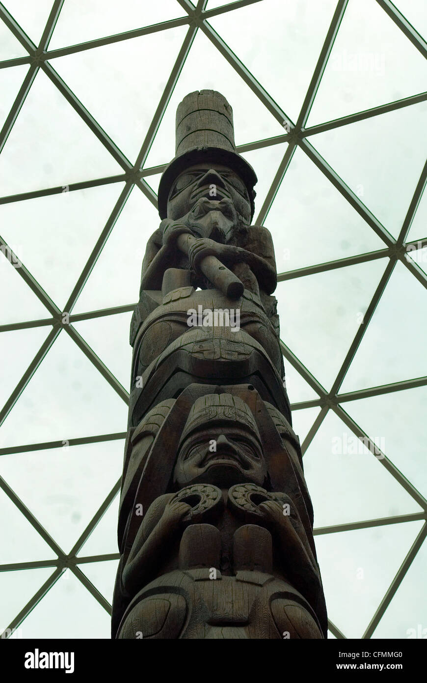 Totem en el Museo Británico Fotografía de stock - Alamy