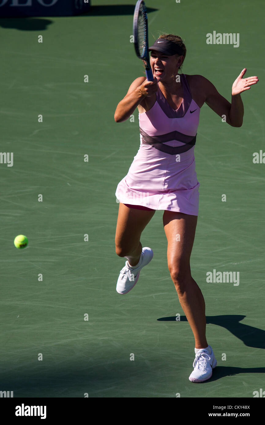 Maria Sharapova (RUS) compitiendo en el US Open 2012, torneo de tenis en Flushing, Nueva York. Ee.Uu.. El 31 de agosto. Foto de stock