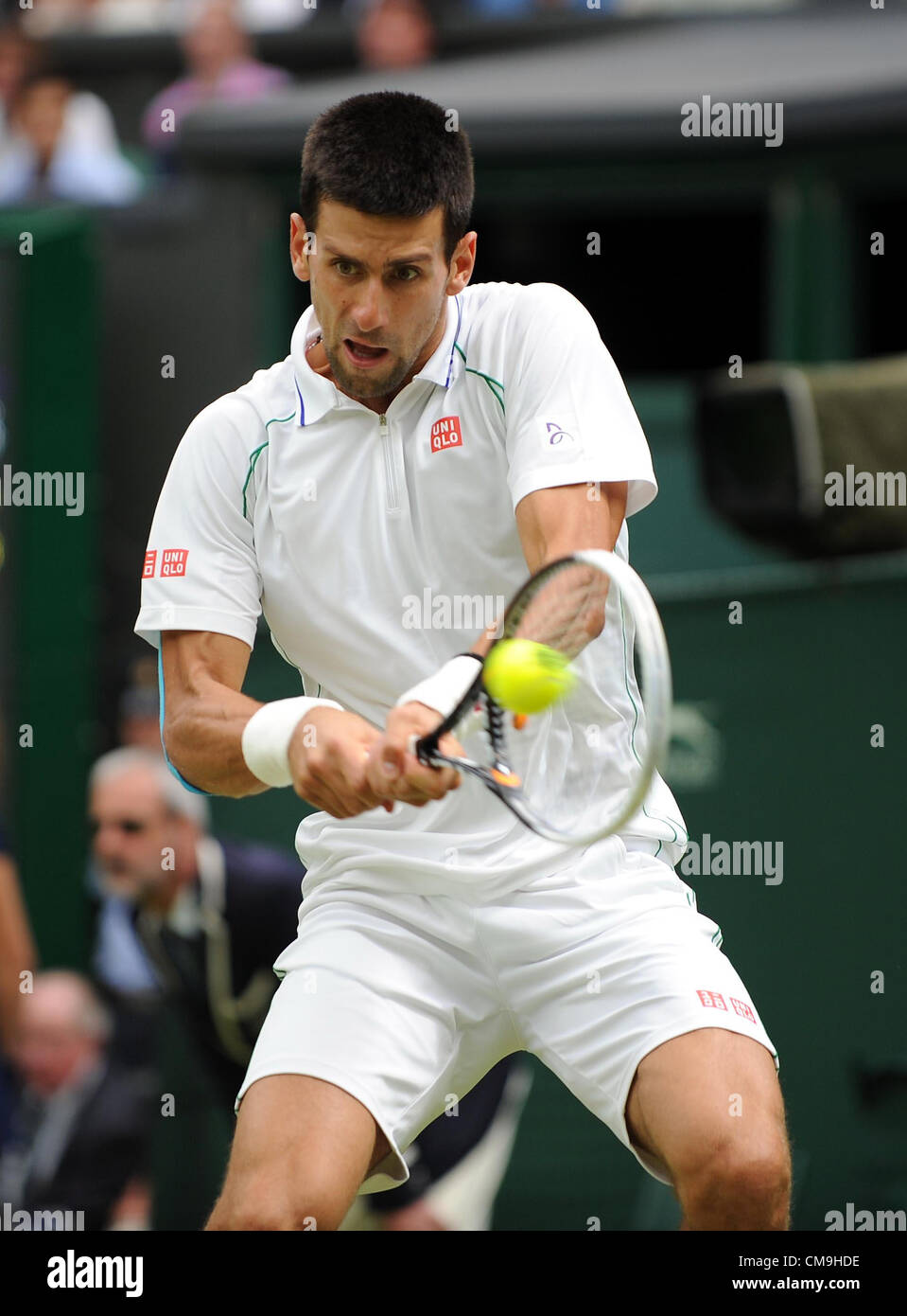 NOVAK DJOKOVIC SERBIA del All England Club de Tenis de Wimbledon en Londres, Inglaterra, 29 de junio de 2012 Foto de stock