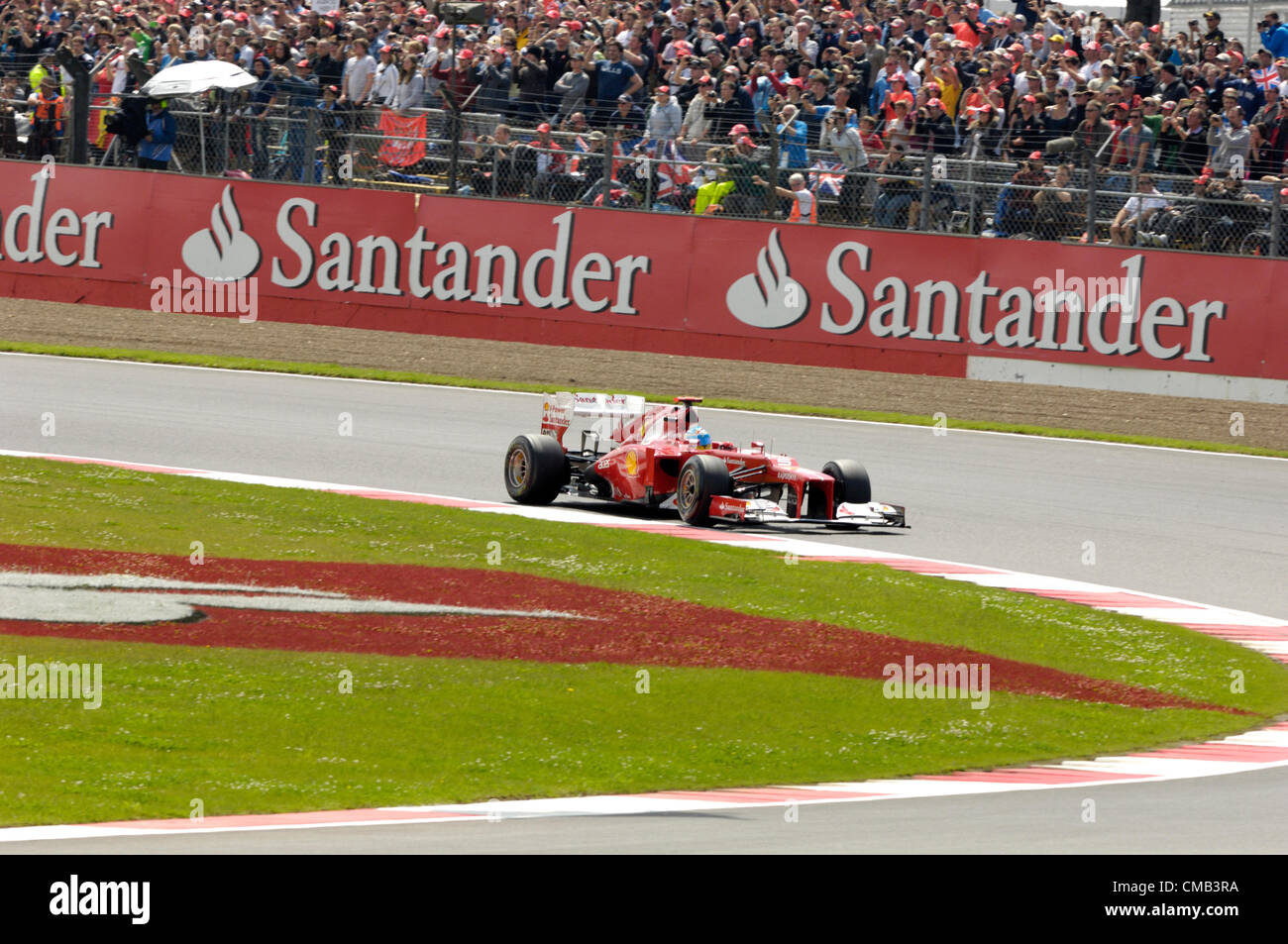 SILVERSTONE, en el Reino Unido, el 8 de julio de 2012. Fernando Alonso conduce en el British Grand Prix de Fórmula 1 Foto de stock