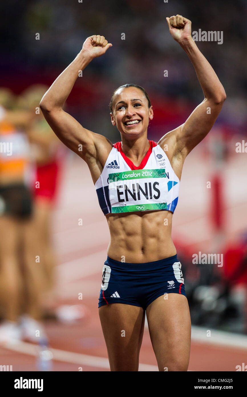 Jessica Ennis (GBR) ganador de medalla de oro en el heptathlon en el verano de los Juegos Olímpicos de Londres 2012 Foto de stock