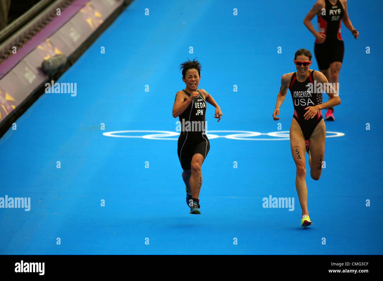 Ai Ueda (JPN), Agosto 4, 2012 - Triatlón : la mujer en Hyde Park durante los Juegos Olímpicos de Londres 2012 en Londres, Reino Unido. (Foto por Koji Aoki/AFLO SPORT) [0008] Foto de stock