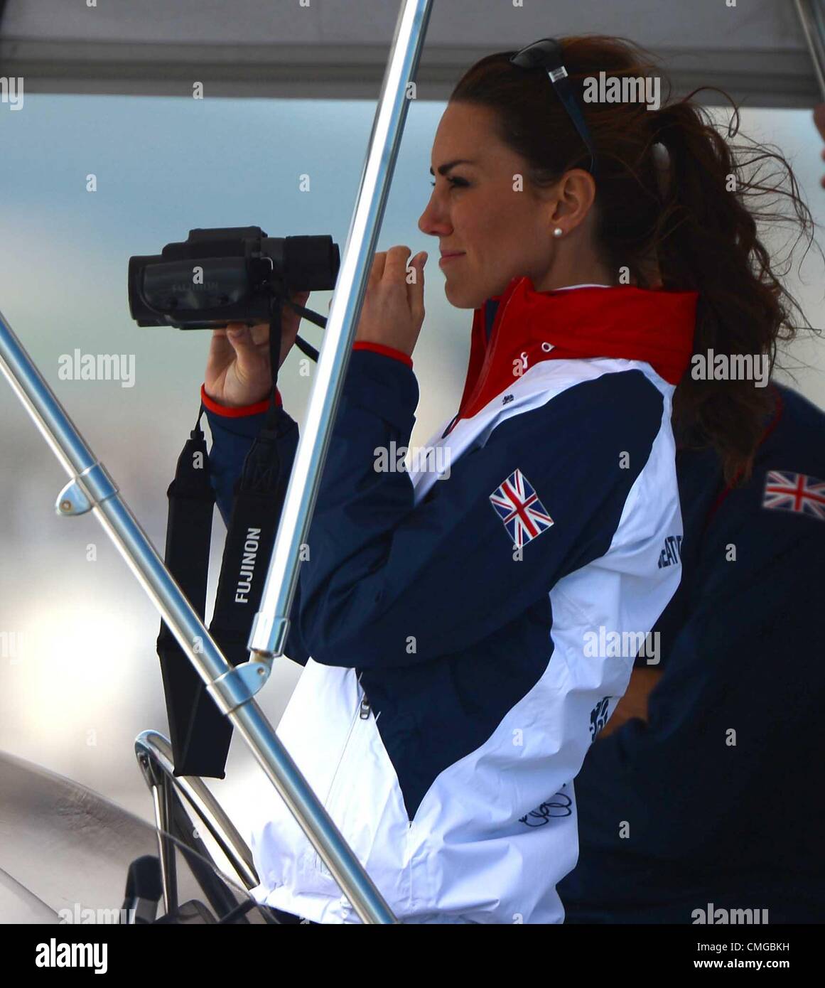 Juegos Olímpicos de Londres 2012, Kate Middleton visita el recinto olímpico de vela de los Juegos Olímpicos de Londres 2012 viendo la acción de Agosto 6th, 2012 Foto: DORSET MEDIA SERVICE Foto de stock