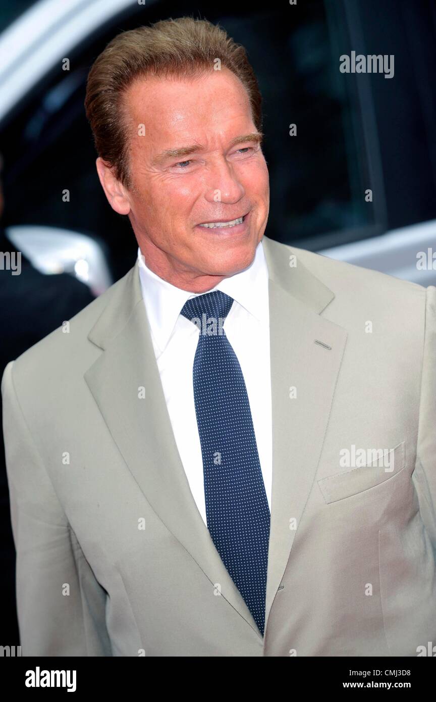 13 de agosto de 2012. Arnold Schwarzenegger en 'Consumibles' 2 UK Premiere celebrada en el Empire Leicester Square de Londres, Inglaterra - 13.08.12 Foto de stock