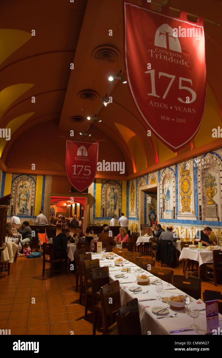 Trindade restaurant lisboa fotografías e imágenes de alta resolución - Alamy