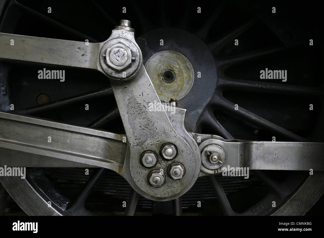 Ruedas ruedas pequeñas y poco metal goma sólida remachada remachar completa  Fotografía de stock - Alamy