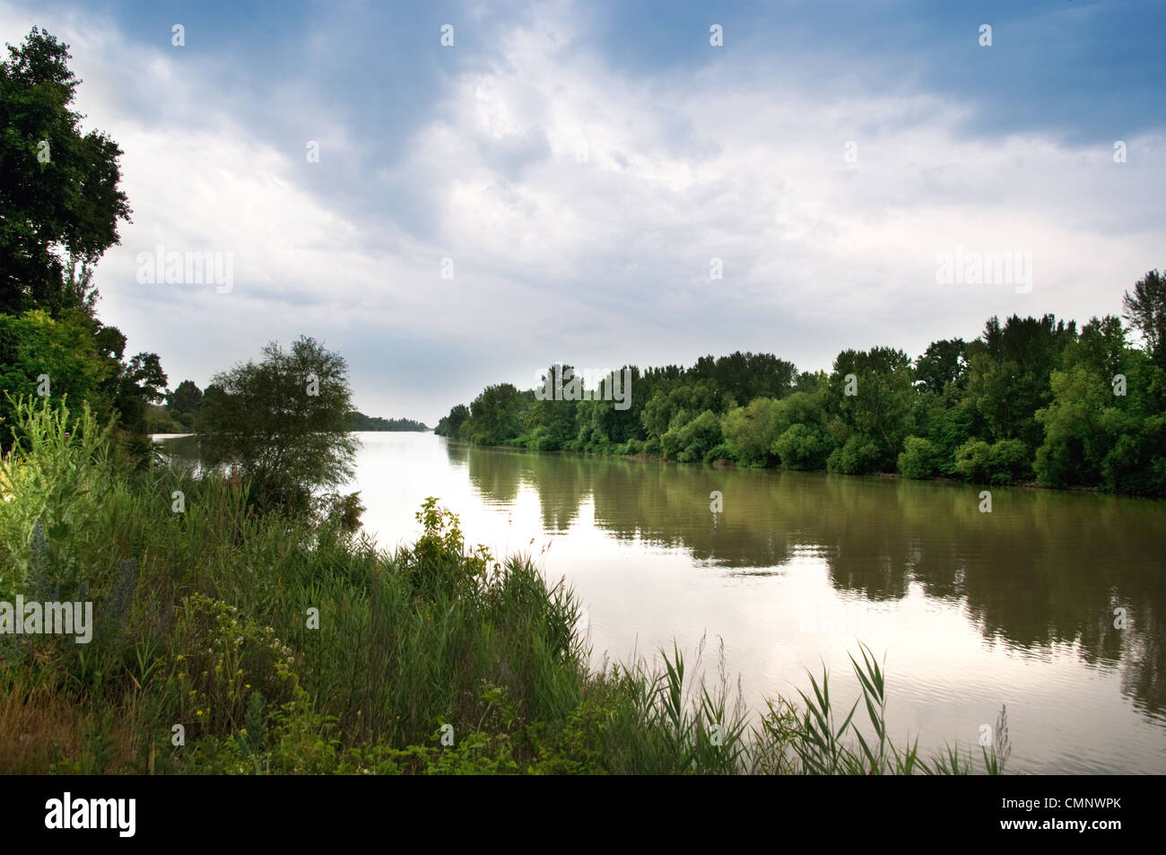 Río Danubio Foto de stock