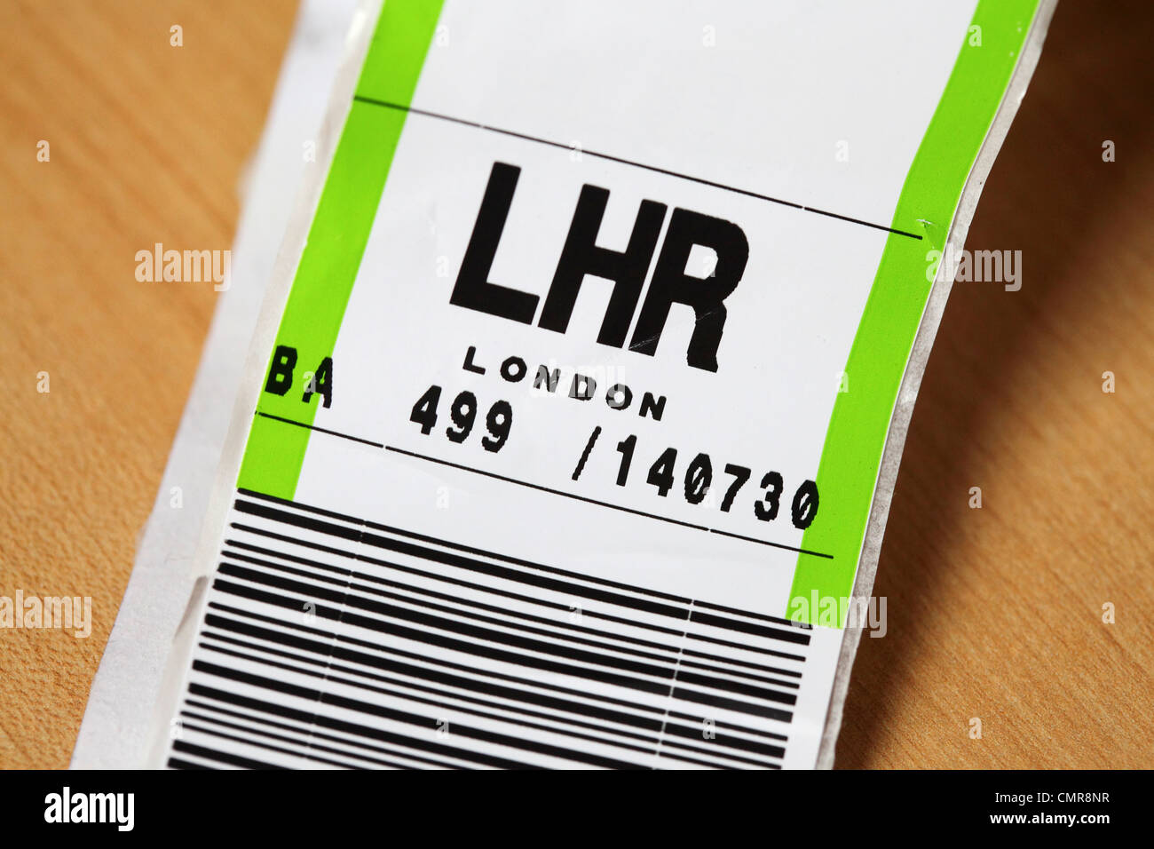 Una etiqueta de equipaje de Aerolíneas muestra el código de aeropuerto de  tres letras para el aeropuerto internacional de Heathrow en Londres,  Inglaterra Fotografía de stock - Alamy