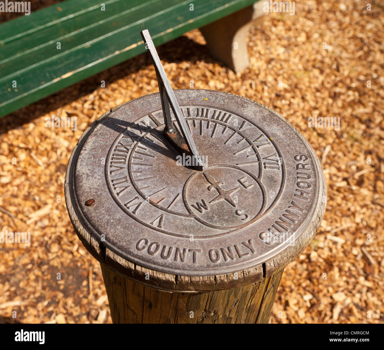 Reloj solar horizontal fotografías e imágenes de alta resolución - Alamy