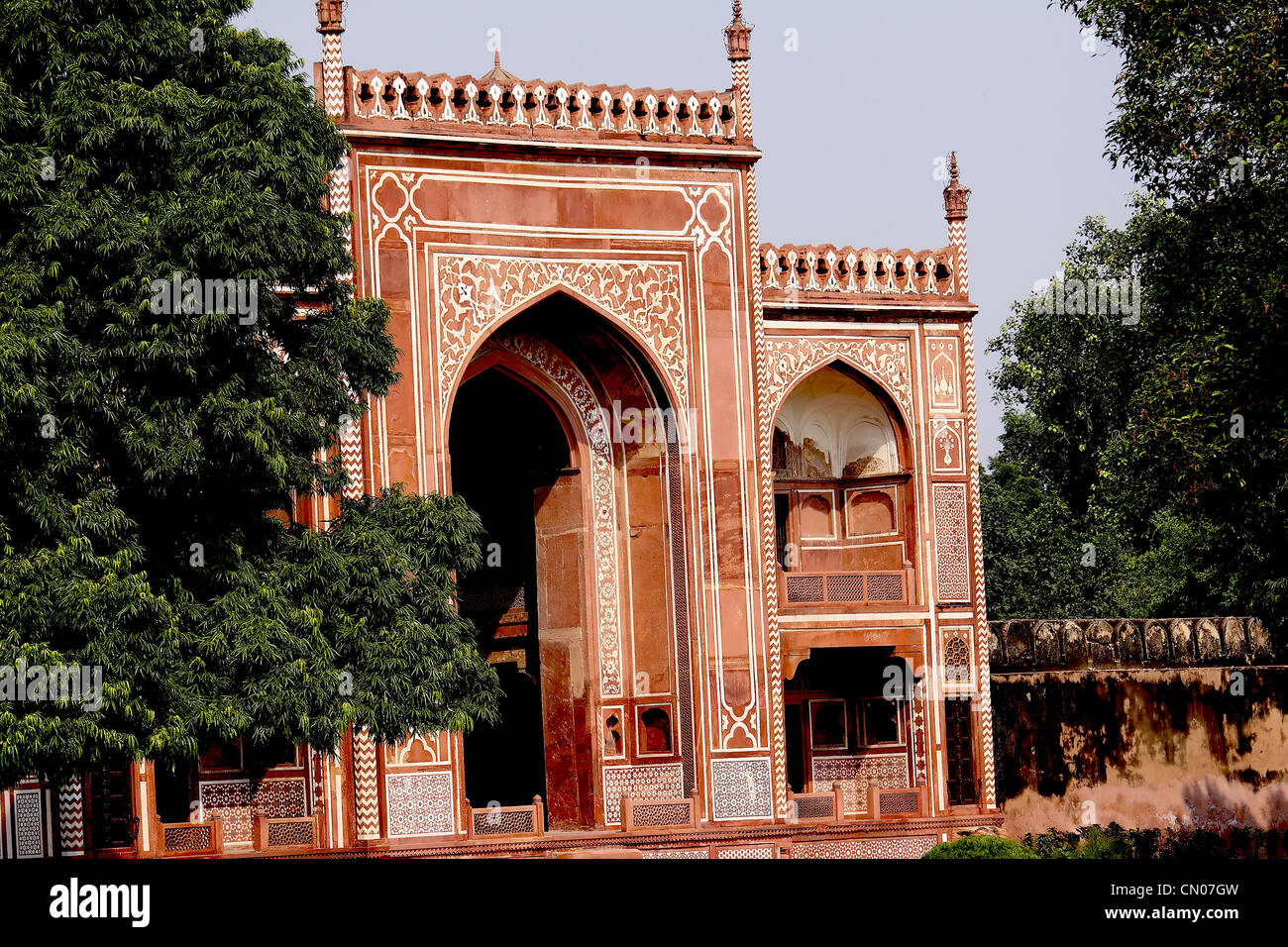 Arquitectura India Taj Mahal de Agra India complejo monumento de piedra arenisca roja el destino turístico mundial Tajmahal Mármol Foto de stock