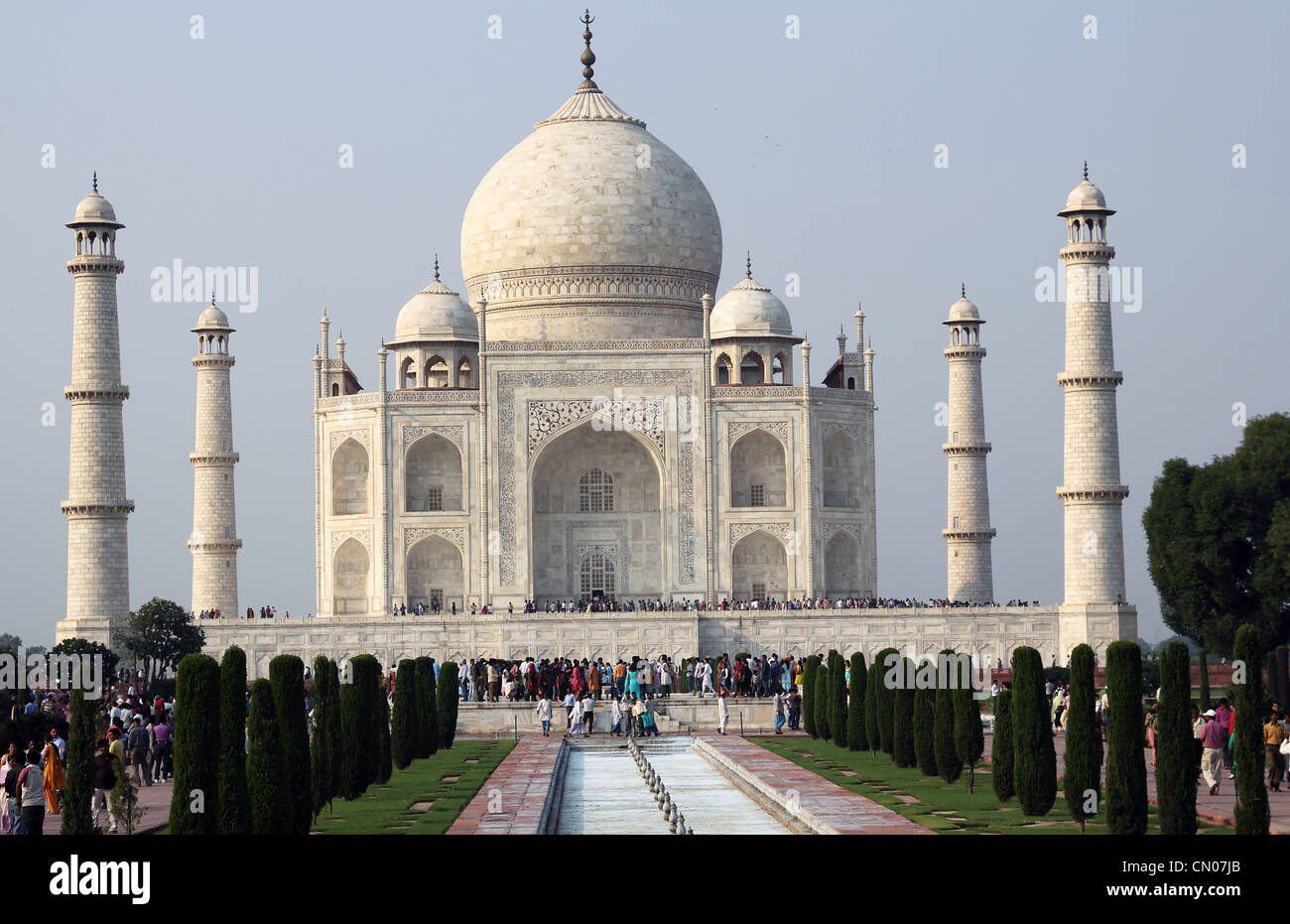 Arquitectura India Taj Mahal de Agra India complejo monumento de piedra arenisca roja el destino turístico mundial Tajmahal Mármol Foto de stock