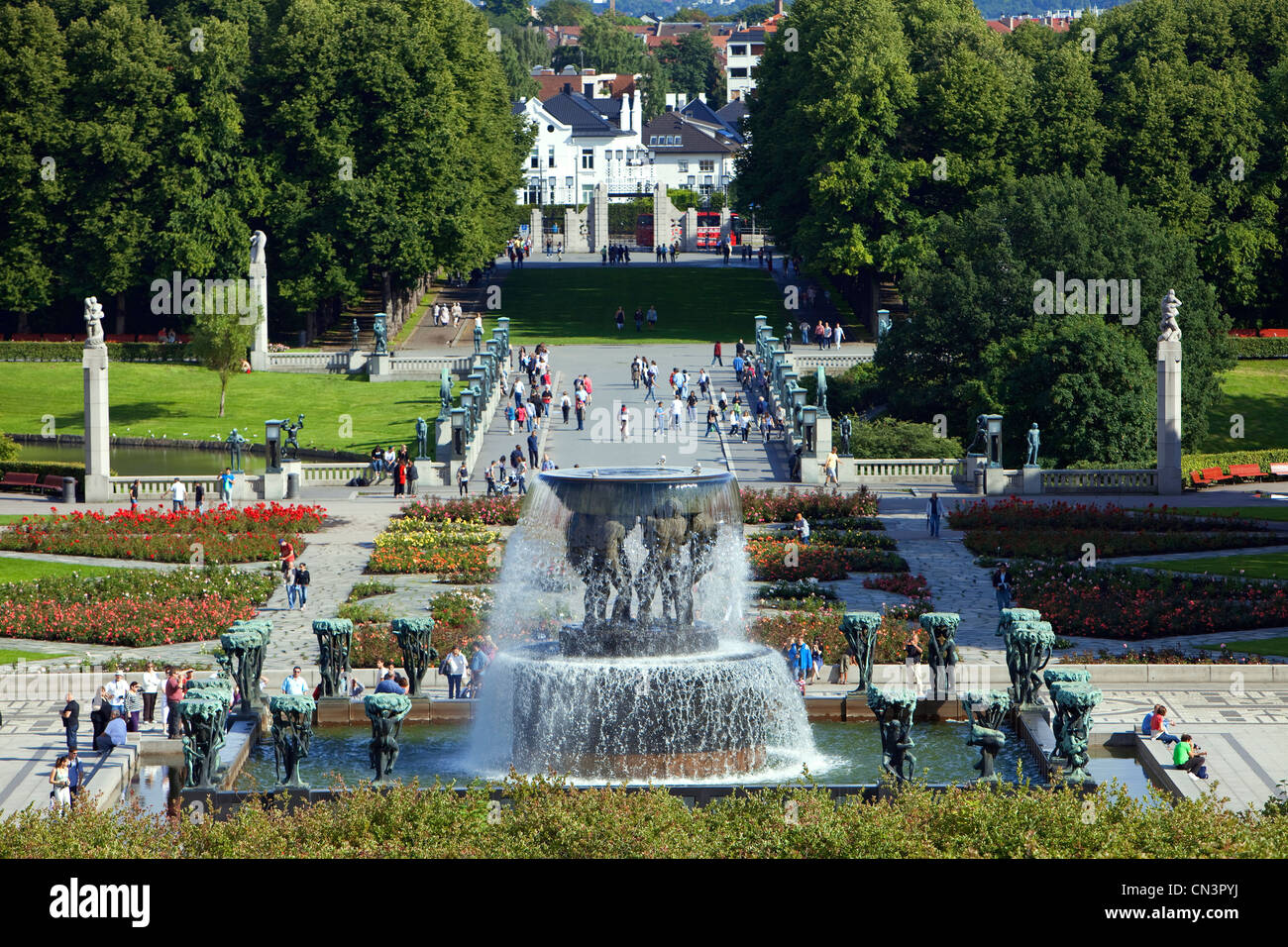 Noruega, Oslo, el parque de Vigeland esculturas de Gustav Vigeland, La Fuente (1909) Foto de stock