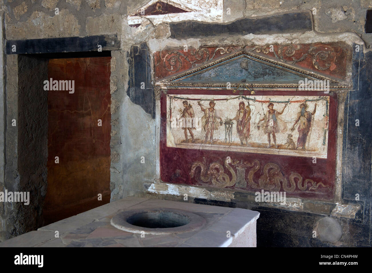 Italia, Campania, Pompei, sitio arqueológico catalogado como Patrimonio de la Humanidad por la UNESCO thermopolium Lucius Vetutius Placidus Foto de stock