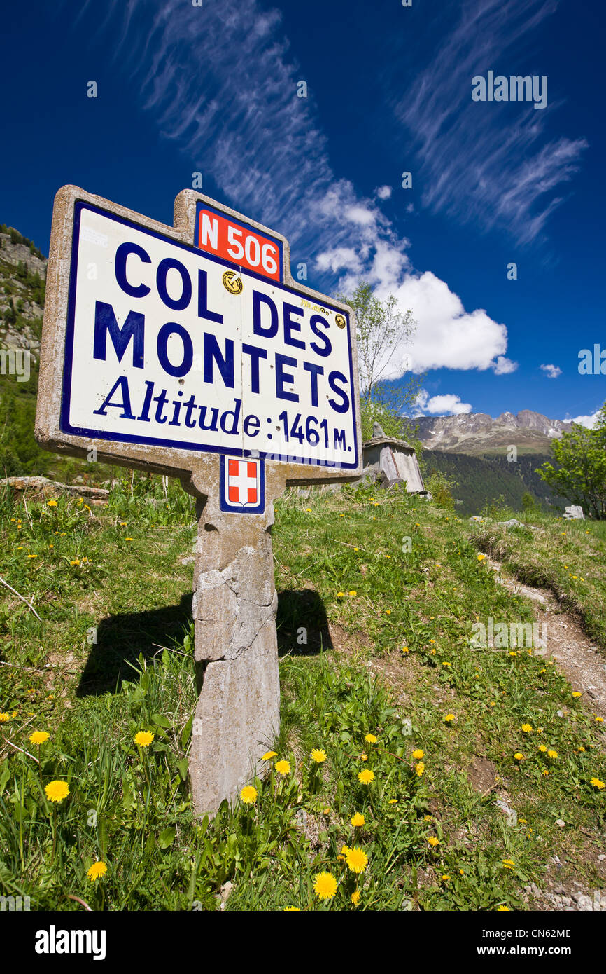 Francia, Haute Savoie, Argentière, señales de carretera del Col des Montets (1461m), Aiguilles Rouges Reserva Natural Foto de stock