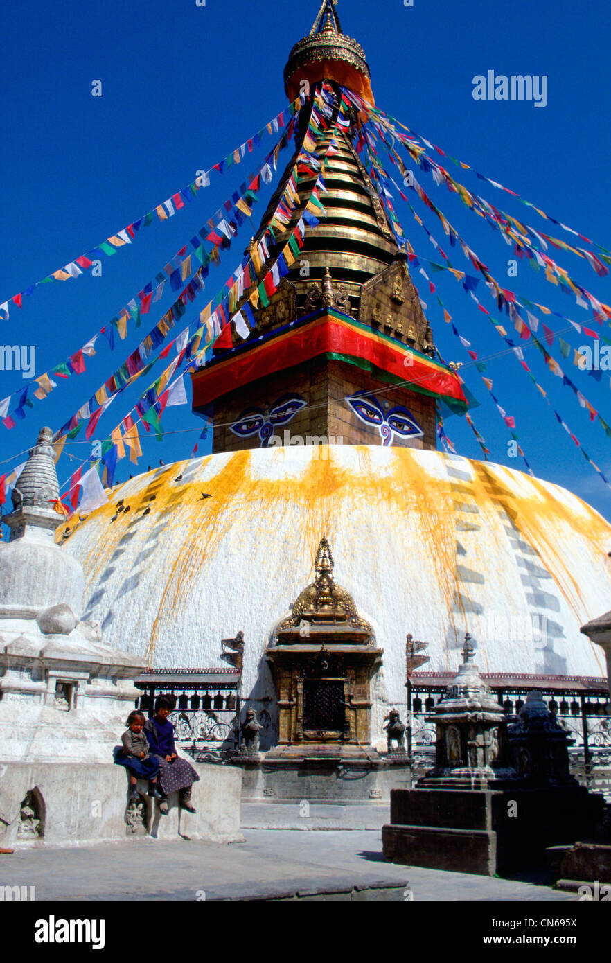 Swayambhunath Stupa, el templo budista y el monumento en Katmandú en