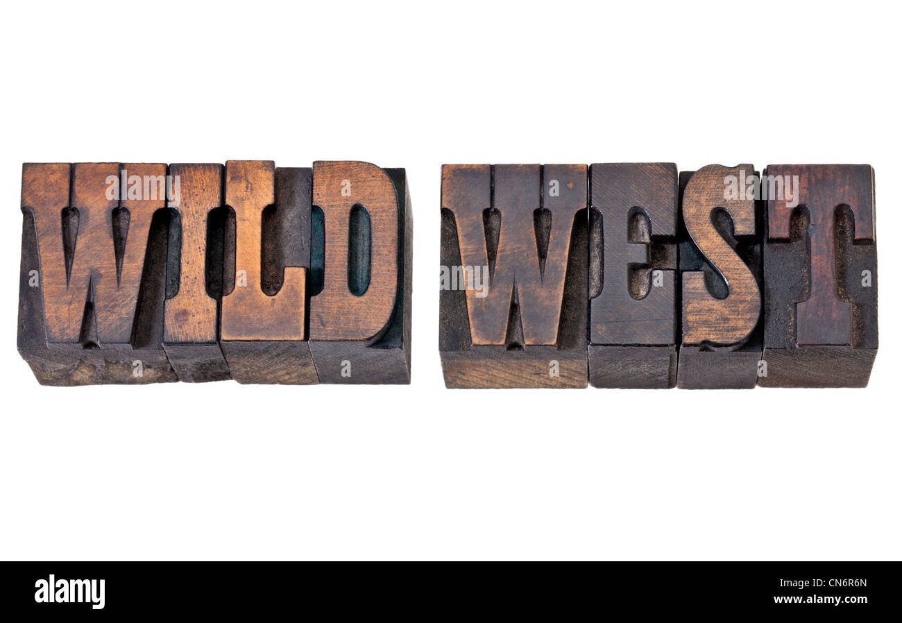 Wild West - texto aislado en vintage tipografía tipo de madera - Francés Clarendon font popular en películas occidentales y memorabilia Foto de stock