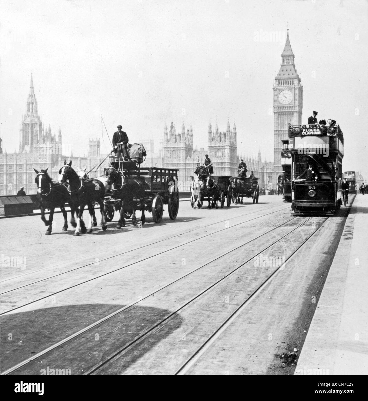 El puente de Westminster y las Casas del Parlamento, Londres, Inglaterra Foto de stock