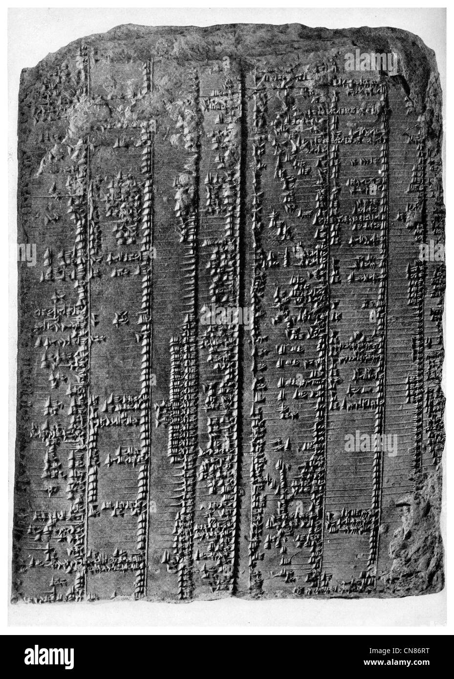 Publicado por primera vez en 1916 diccionario de texto Sumeria Babilonia del año 5000 Foto de stock