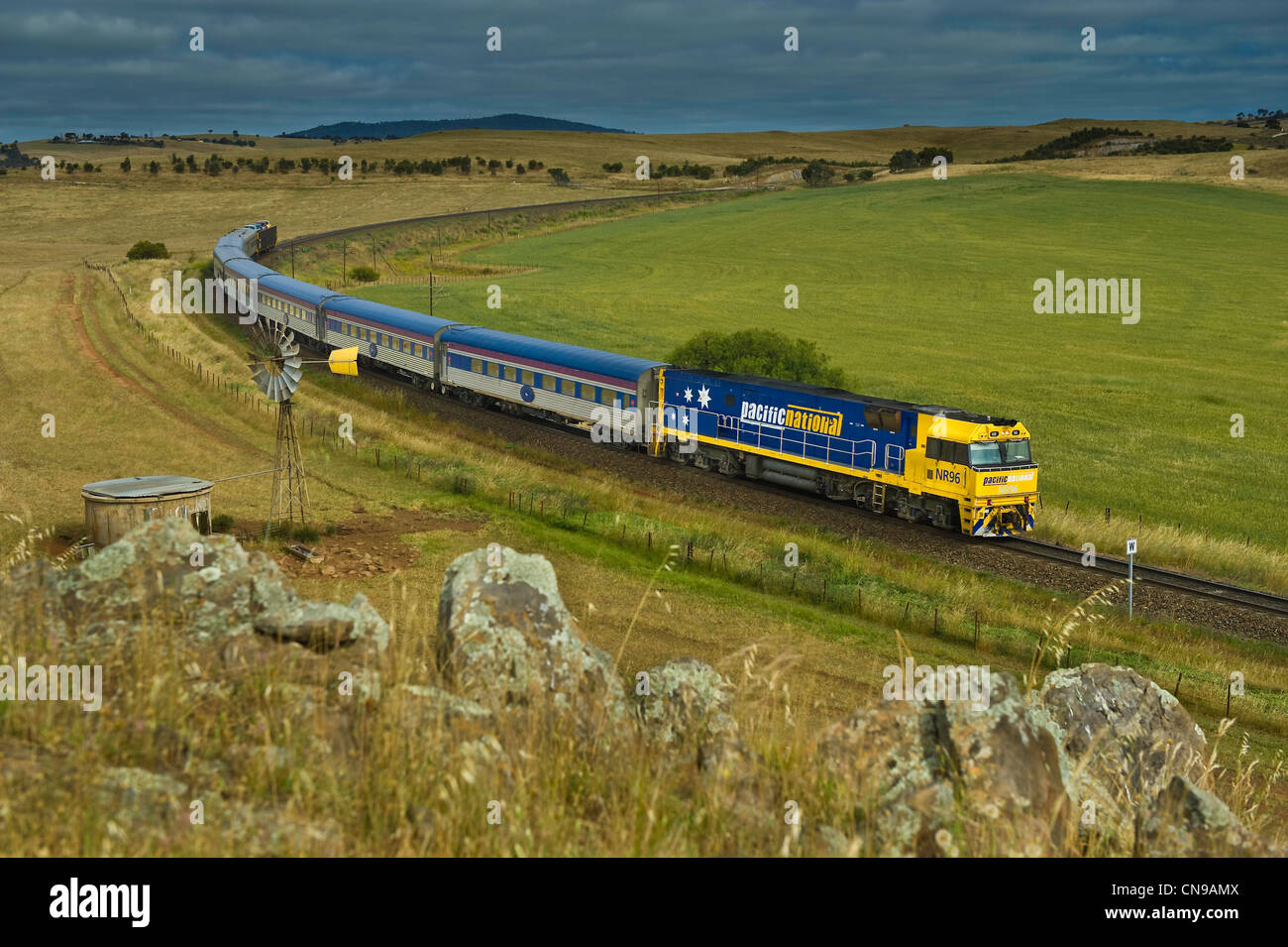 Australia, Australia del Sur, el tren encima de la tierra Foto de stock