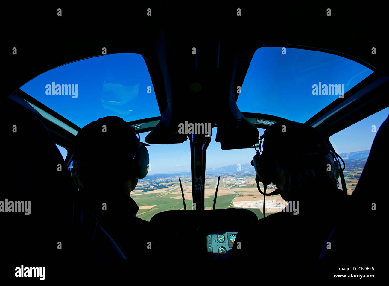 Francia, Saboya, cerca de Chanaz, vuelo en helicóptero compañía Air JN, piloto Jean Rousseau (vista aérea) Foto de stock