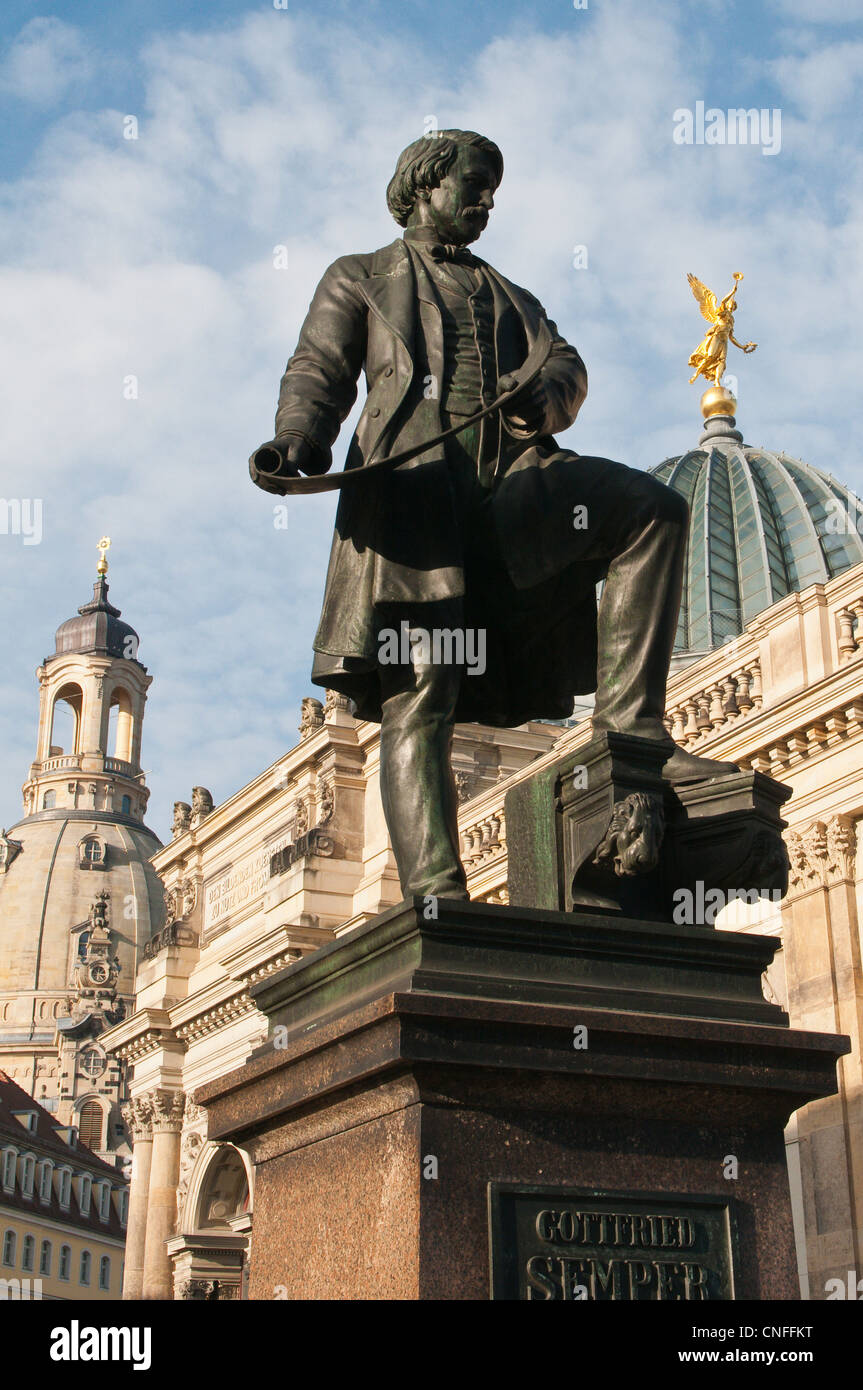 Esculturas en la Academia de Bellas Artes, Dresde, Alemania. Foto de stock