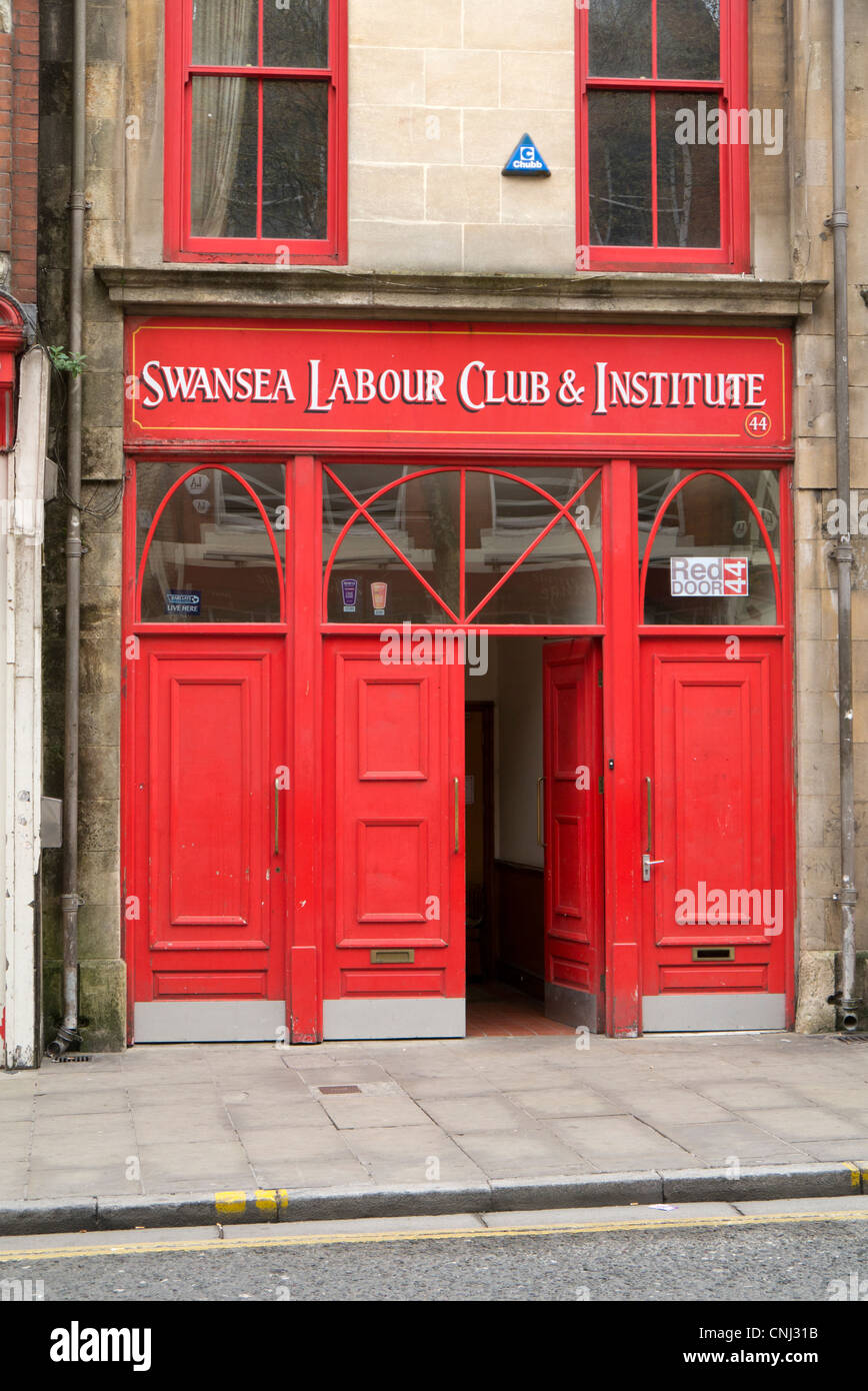 Swansea Club & Instituto Laboral en calle Viento Swansea Wales Reino Unido. Foto de stock