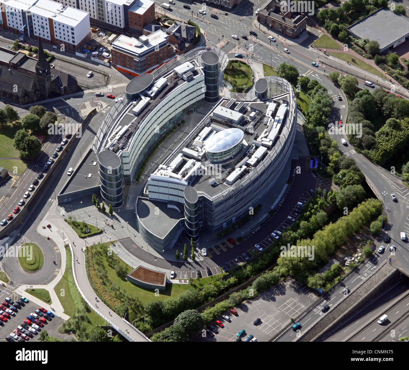 Vista aérea de Newcastle Business School, centro empresarial, en la Universidad de Northumbria, Newcastle upon Tyne Foto de stock