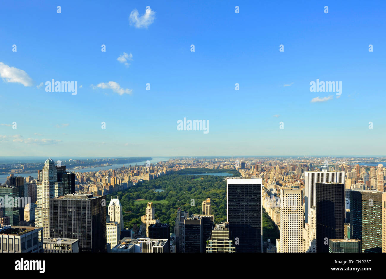 Vista de Central Park, desde la cima de la roca, en la ciudad de Nueva York Foto de stock