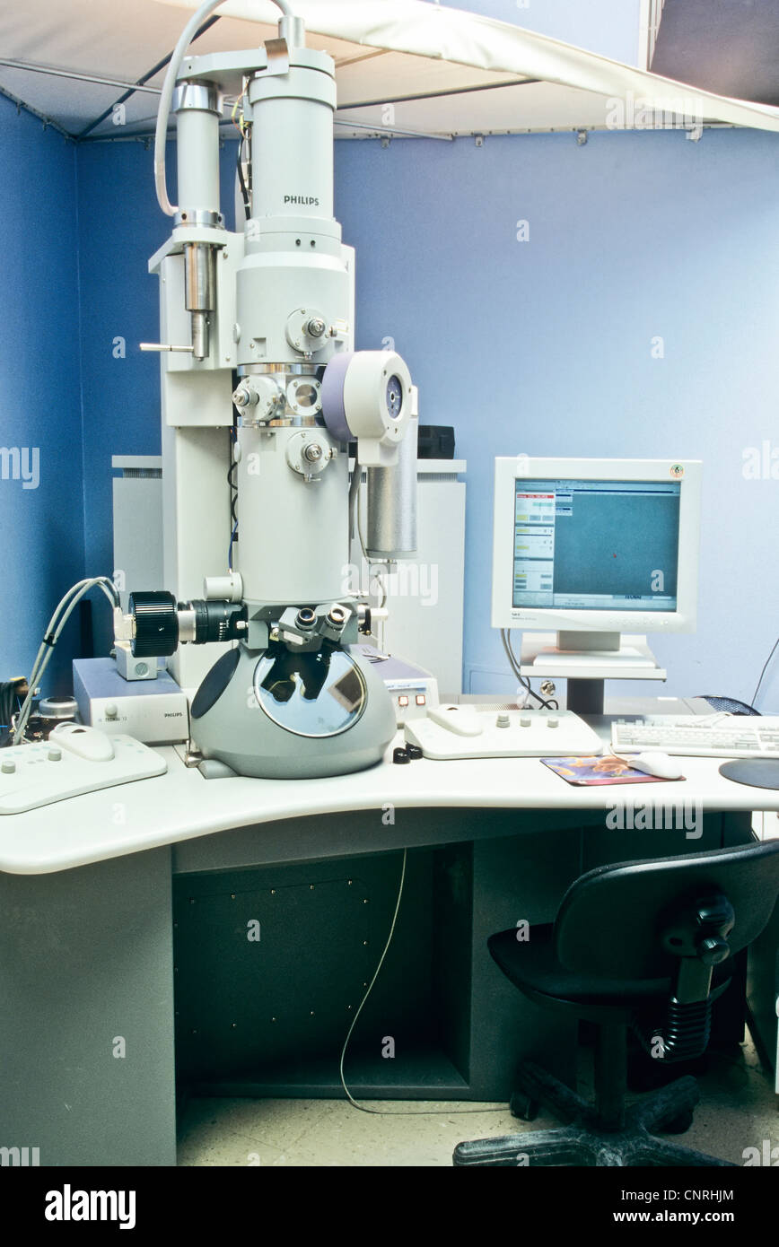 Microscopio Electrónico de Transmisión en el aula, Tecnai 12 TEM FEI. Foto de stock