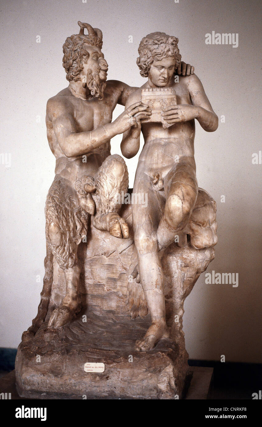 Estatua del dios griego Pan Fotografía de stock - Alamy
