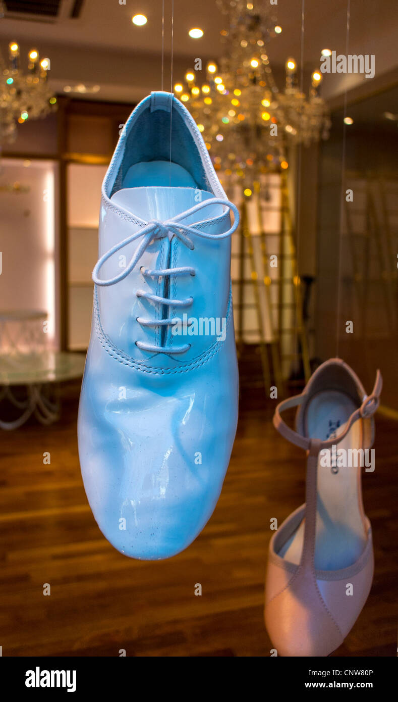 París, Francia, Zapatos de Baile tienda escaparate, Repetto, en el distrito  de Marais Fotografía de stock - Alamy