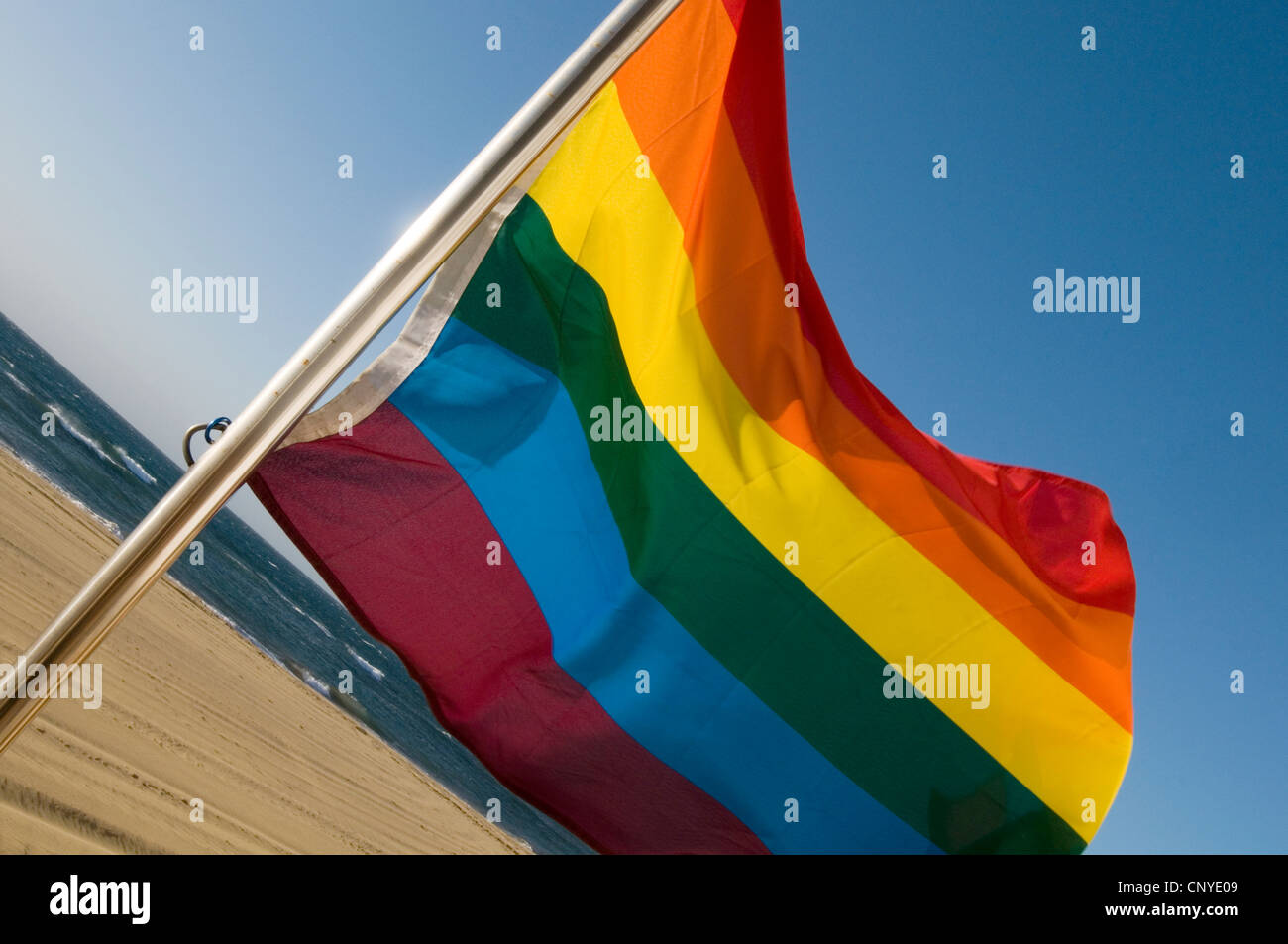 Banderas Bandera Gay Pride Playa Homosexual De Color De Color De Los Colores Del Arco Iris Fotografia De Stock Alamy