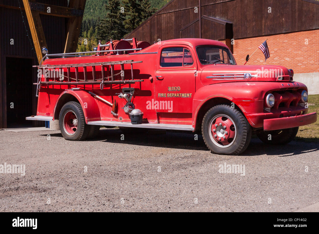 Antique fire truck engine fotografías e imágenes de alta resolución - Alamy