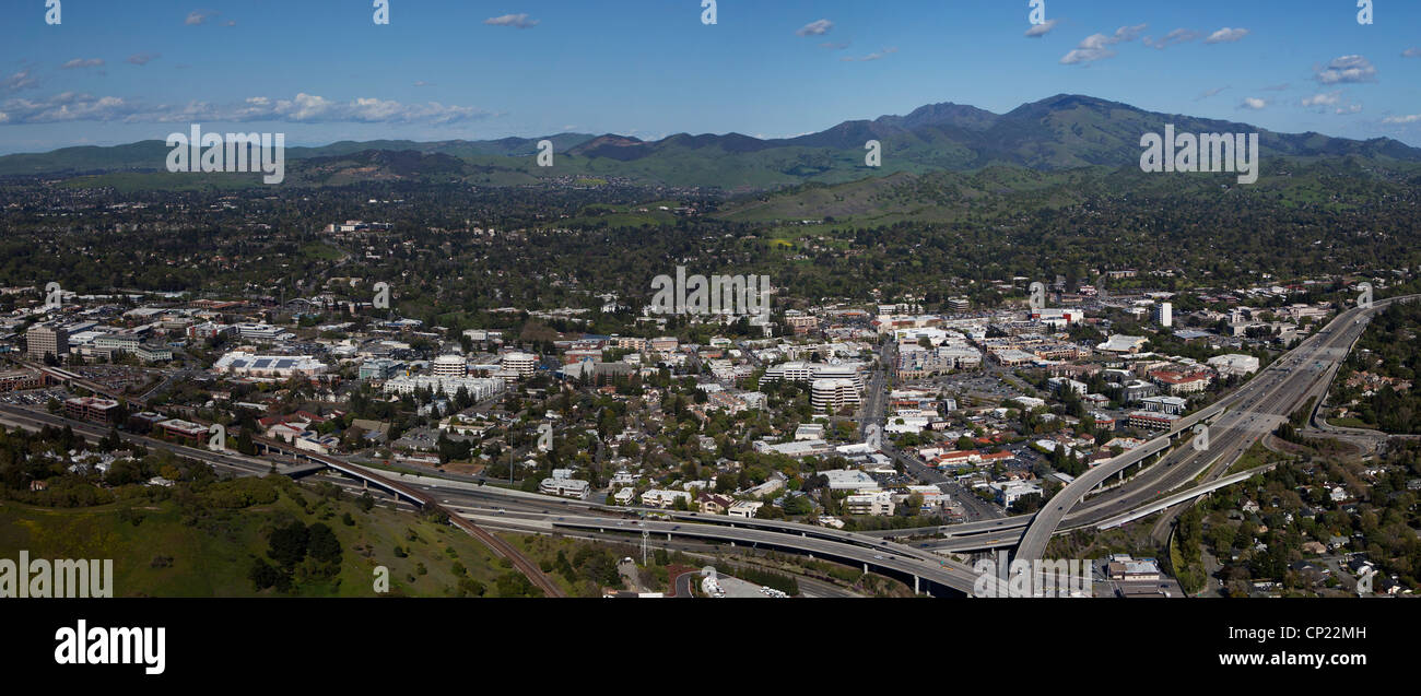 Fotografía aérea de Walnut Creek, Condado de Contra Costa, California Foto de stock