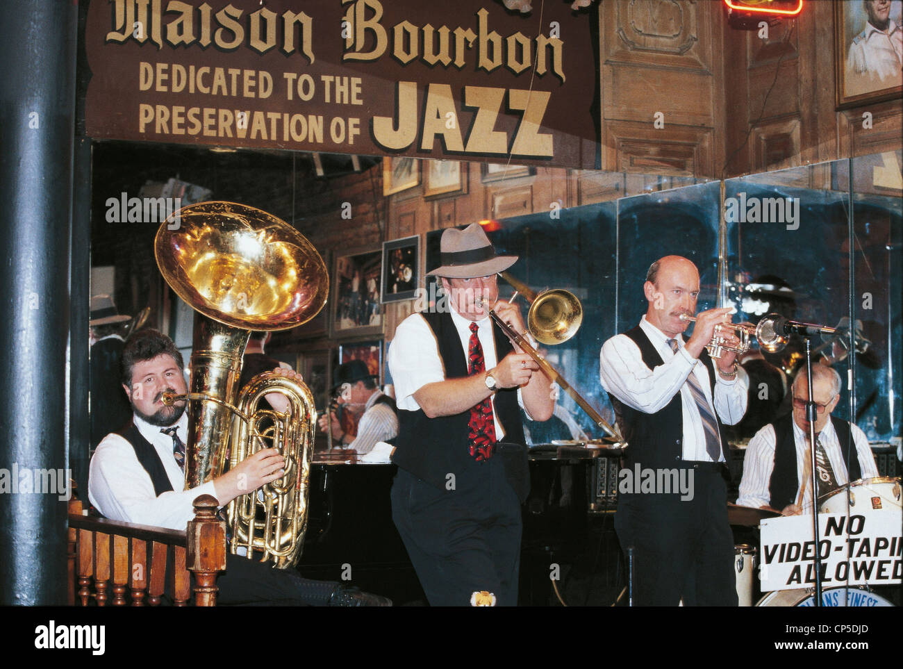 Estados Unidos de América - Louisiana, Nueva Orleans. Bandas de jazz en el Barrio Francés. Foto de stock
