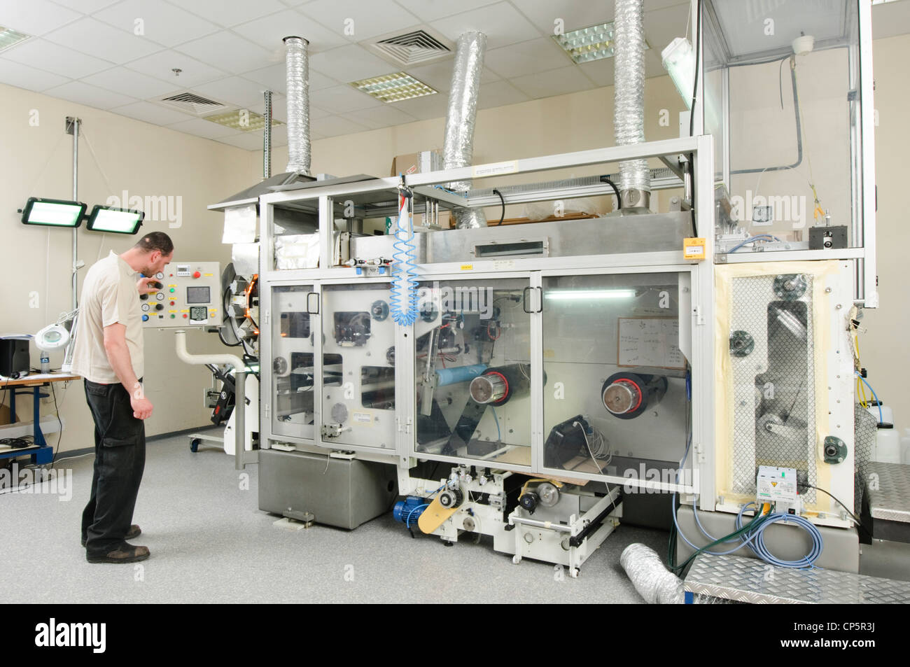 Fabricación de planchas de impresión digital de VIM para prensa de impresión  offset Fotografía de stock - Alamy