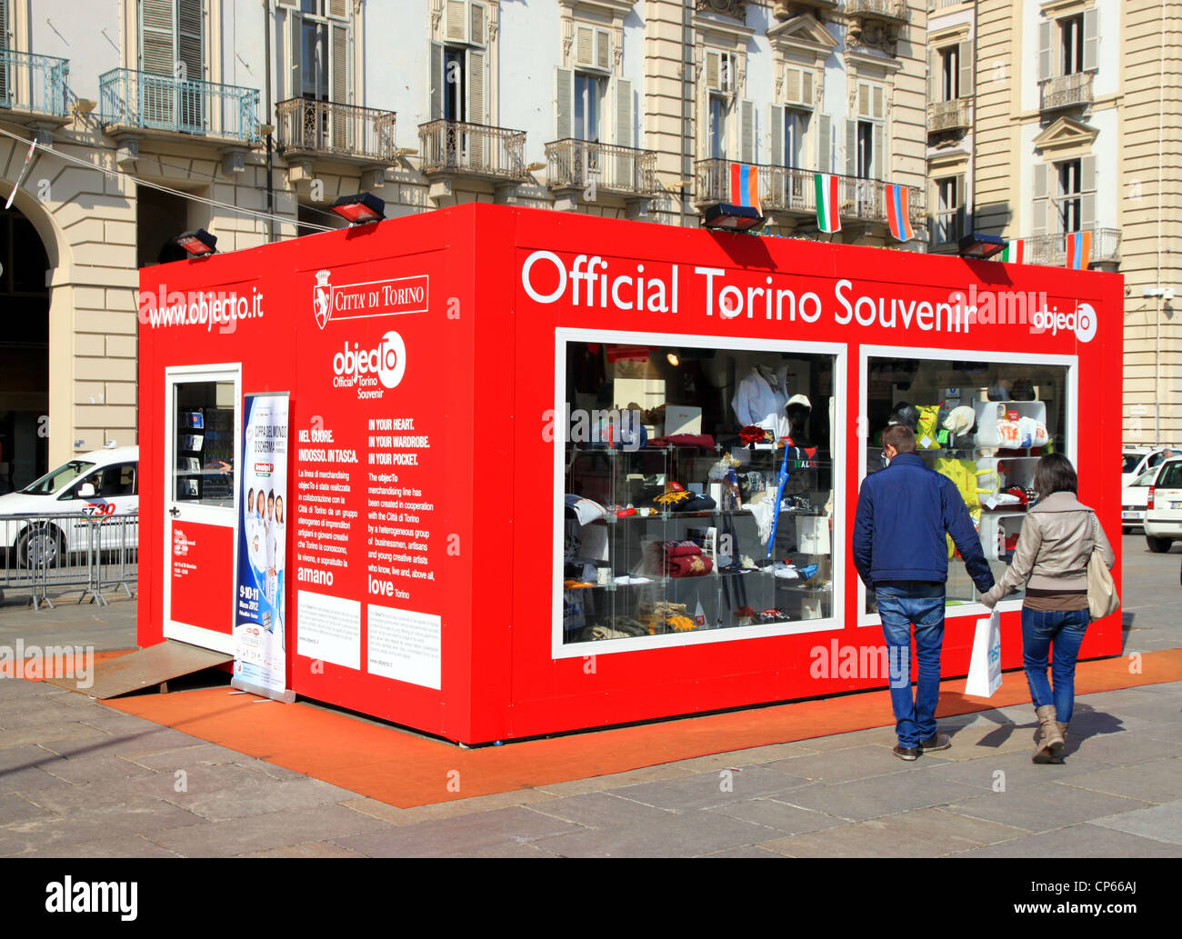 El Diario Torino tienda de souvenirs en Turín, Italia Fotografía de stock -  Alamy