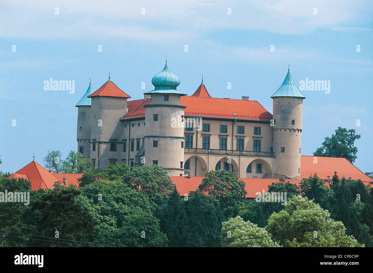 Polonia, castillo fortaleza Wisnicz (siglo XVII) Foto de stock