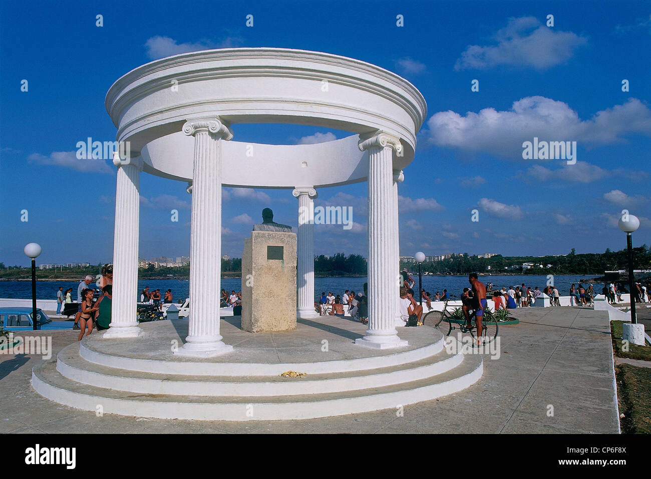 Cuba - La Habana (La Habana) - Paquete de Cojimar. El monumento a Ernest Hemingway. Foto de stock