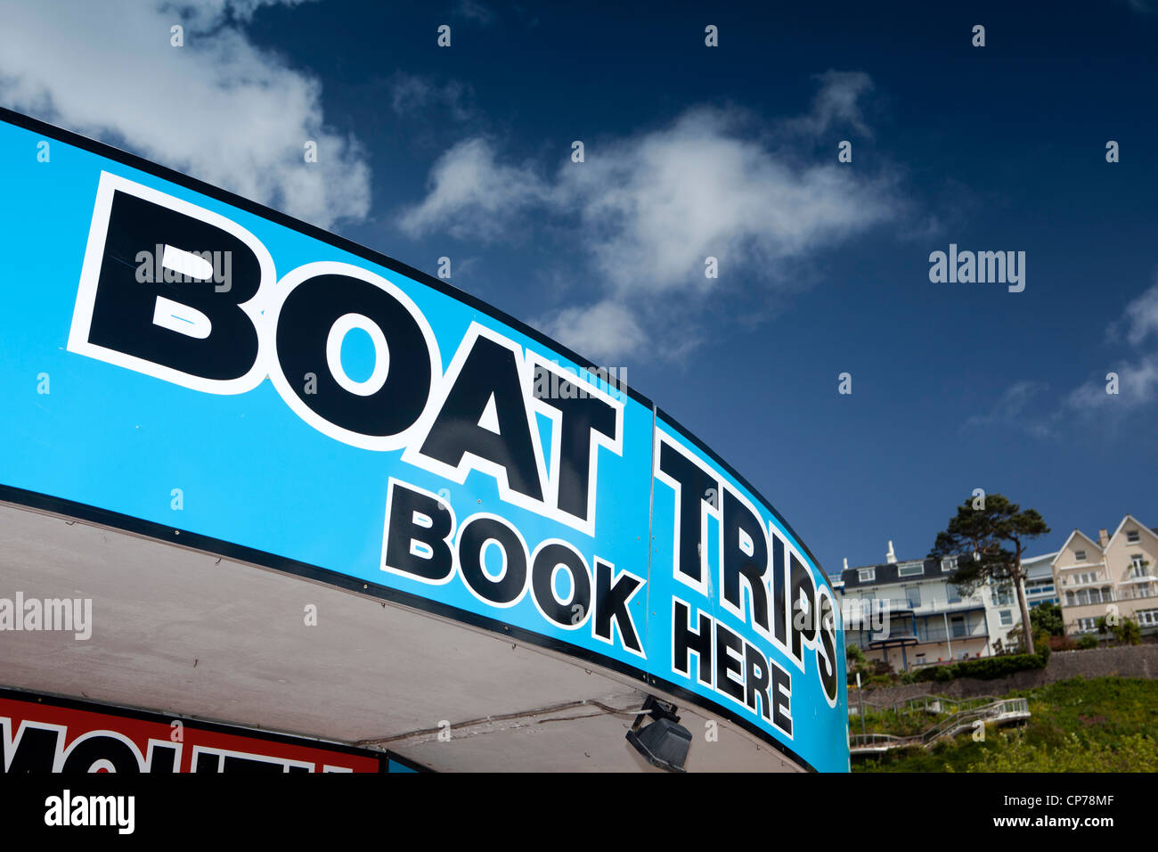Reino Unido, Inglaterra, Devon, Torquay, viajes en barco, reserve aquí stand signo Foto de stock