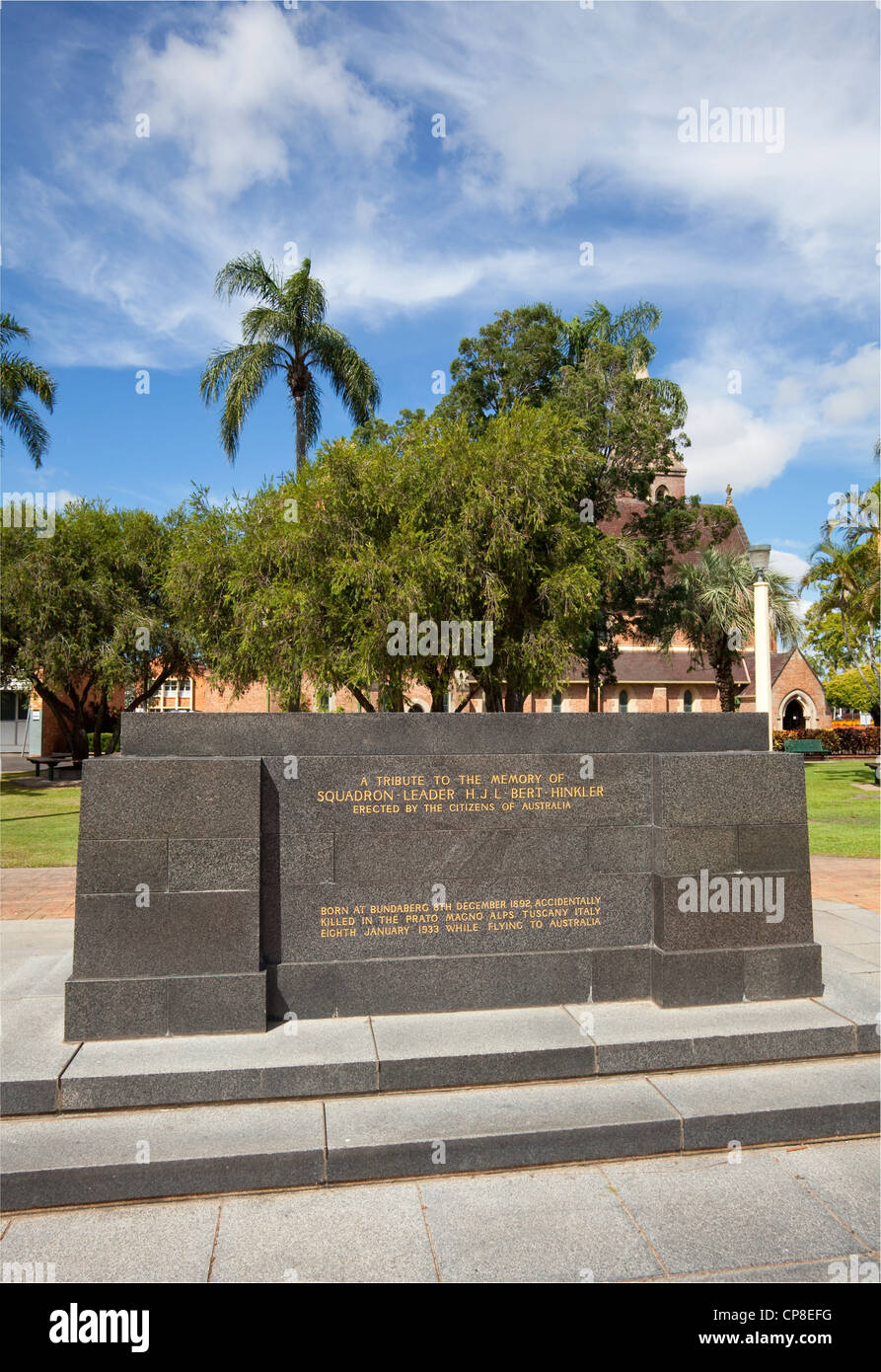Monumento a Jefe de escuadrón 'Bert Hinkler HJL', Bundaberg, Queensland, Australia Foto de stock