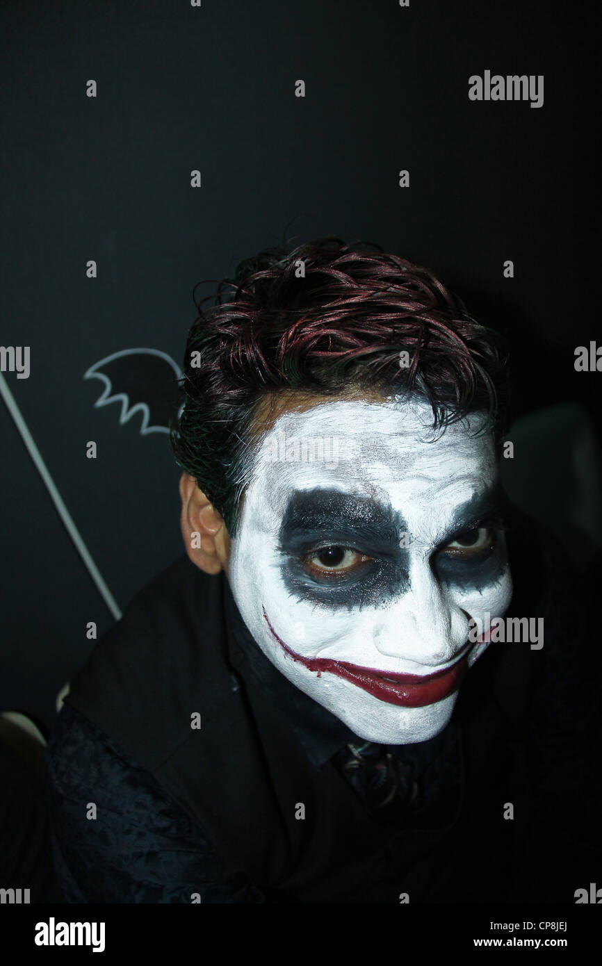 Batman Joker Maquillaje de Halloween Fotografía de stock - Alamy