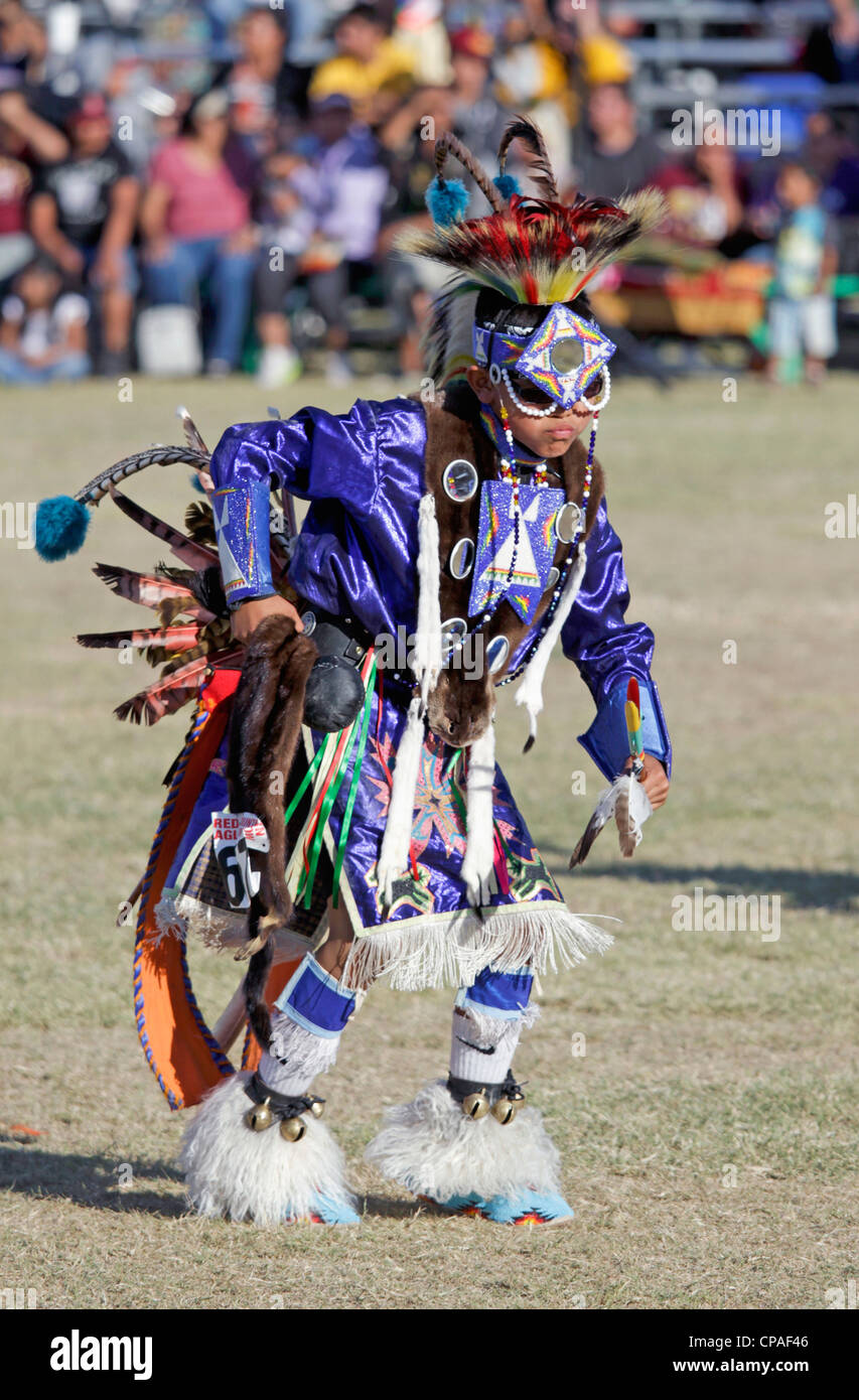 Scottsdale, Arizona, EE.UU. Montaña Roja Eagle powwow celebró en el Salt River Pima-Maricopa Indian Community. Foto de stock