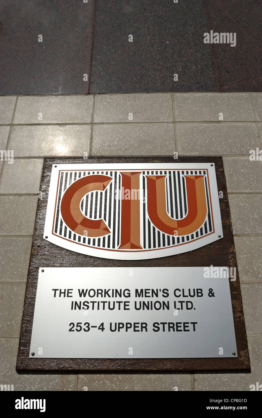 Firmar en la oficina principal del instituto y Working Mens Club Unión, ciu, Islington, Londres, Inglaterra Foto de stock