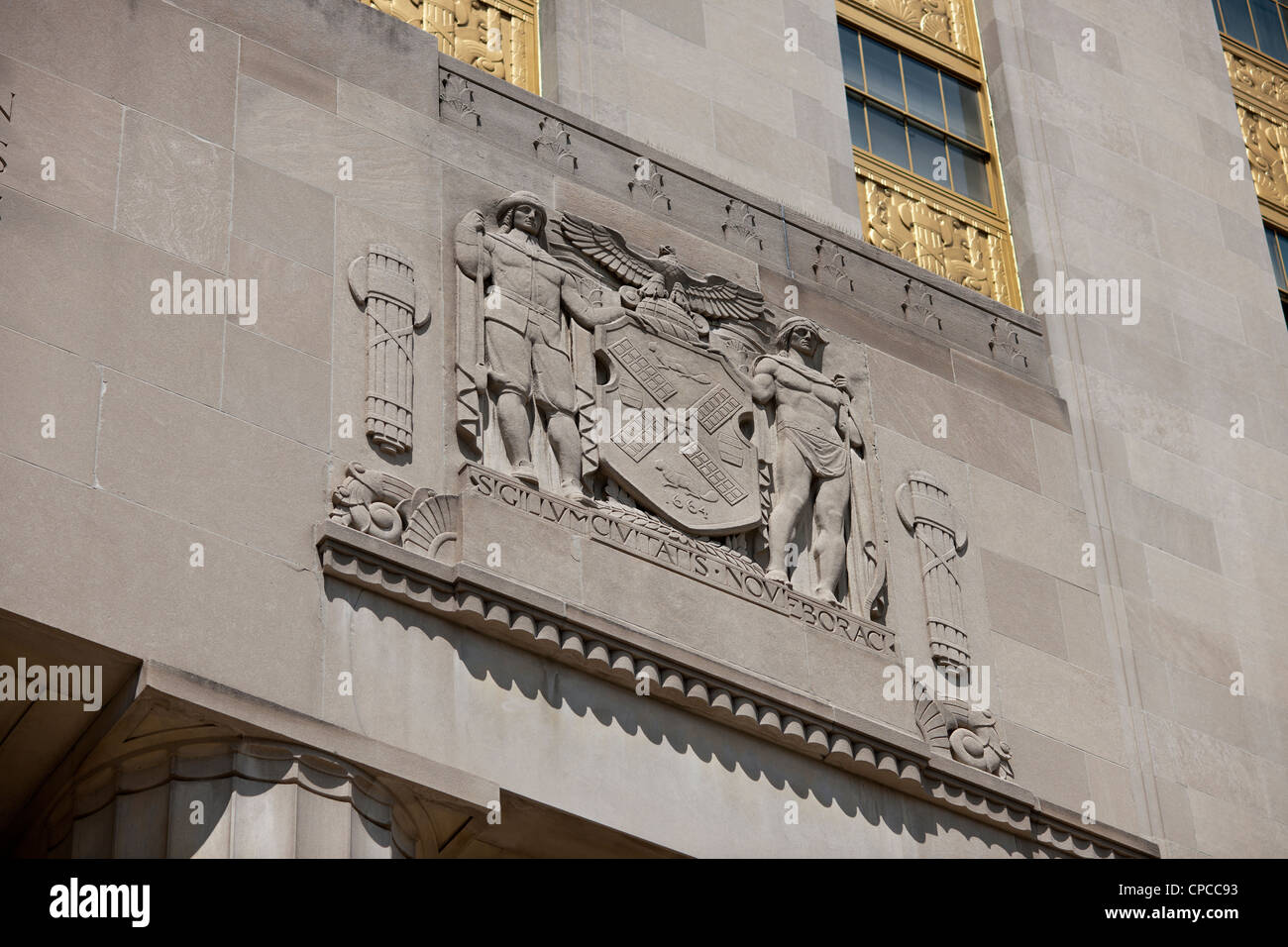 La era de la depresión el edificio del condado del Bronx en Nueva York Foto de stock