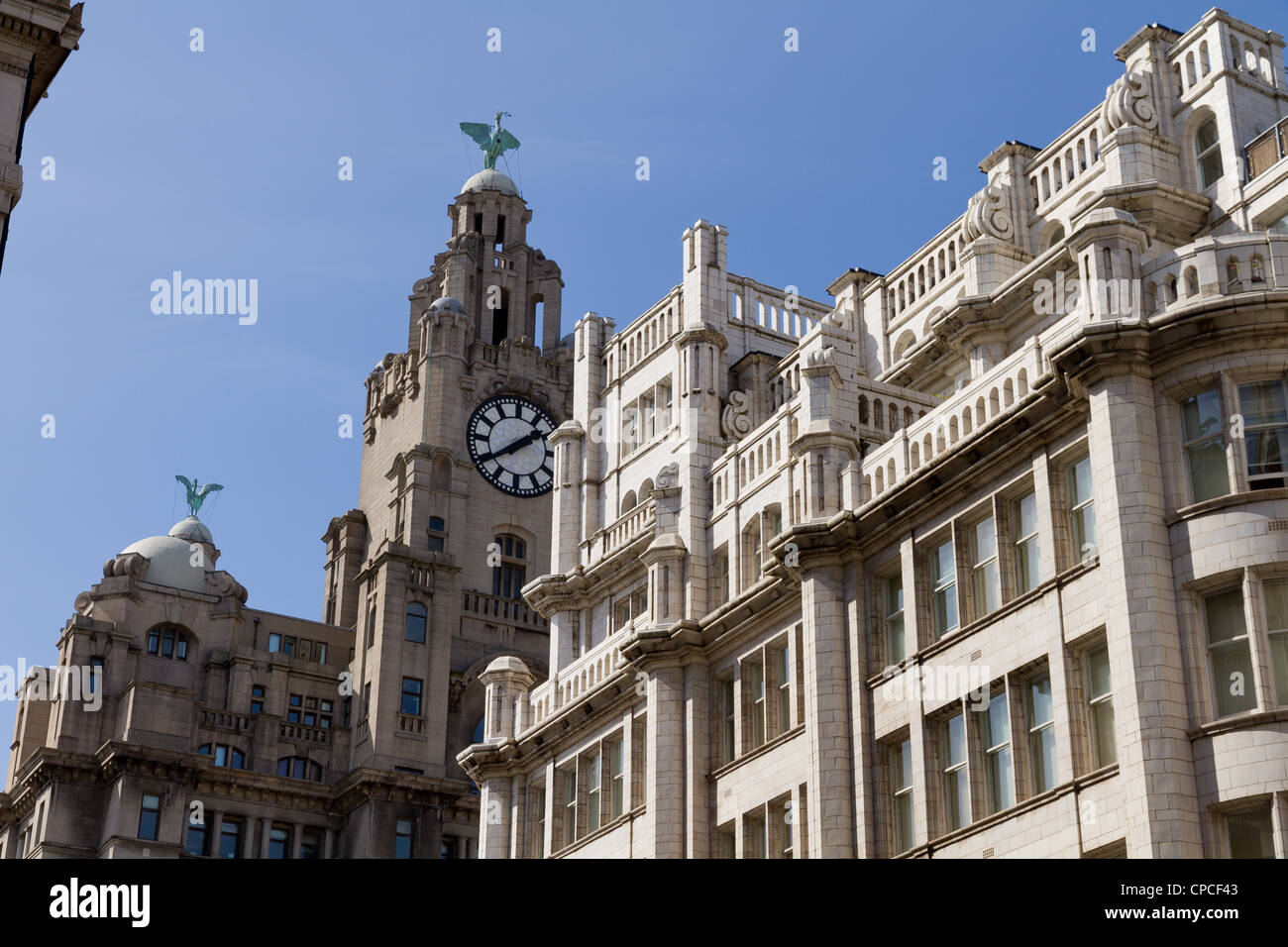 Royal Liver Building, un edificio catalogado de grado I en Liverpool Foto de stock